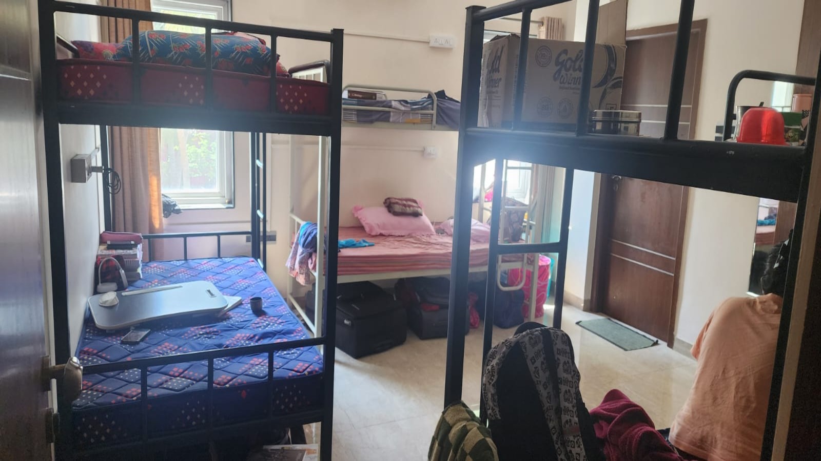 ladies hostel in anna nagar